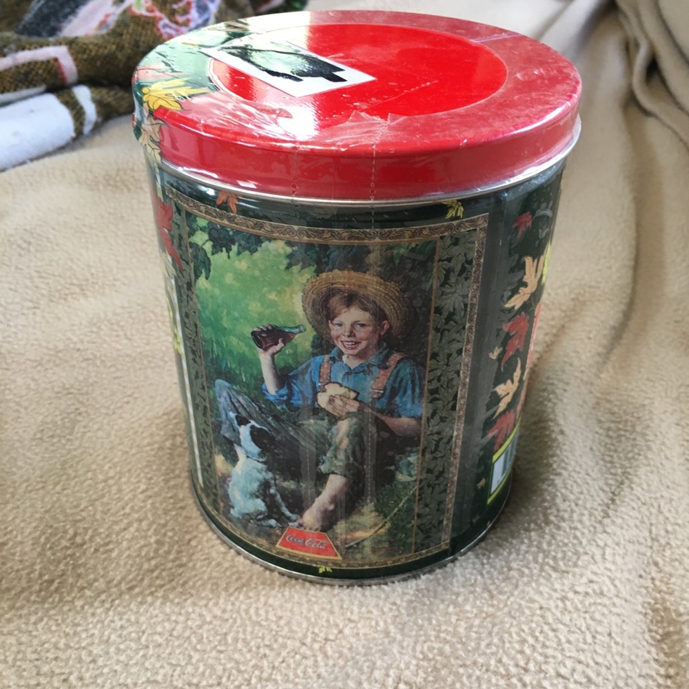 1998 Coca Cola Puzzle Tin Sealed 200 Pieces